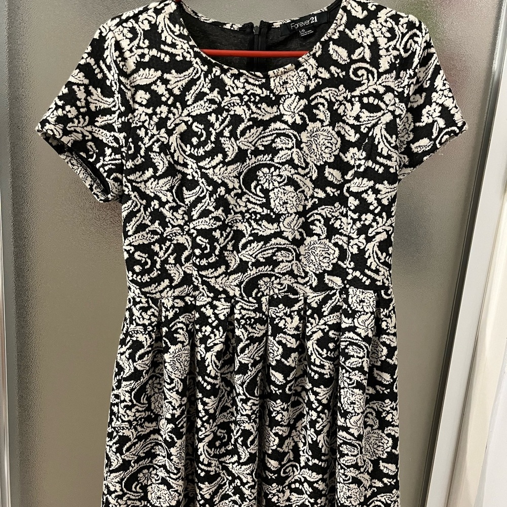 Forever 21 Floral Print Dress
